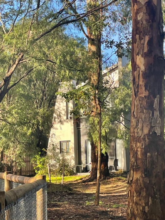 Margaret Forest Retreat Apartment 129 - Located Within Margaret Forest, In The Heart Of The Town Centre Of Margaret River, Spa Apartment! Εξωτερικό φωτογραφία