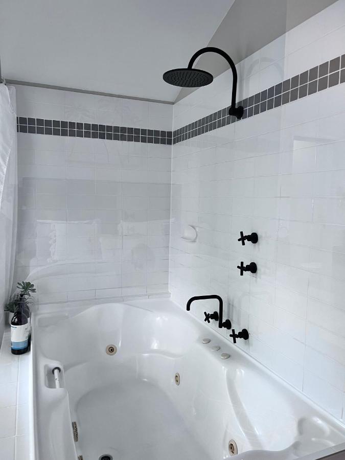Margaret Forest Retreat Apartment 129 - Located Within Margaret Forest, In The Heart Of The Town Centre Of Margaret River, Spa Apartment! Εξωτερικό φωτογραφία